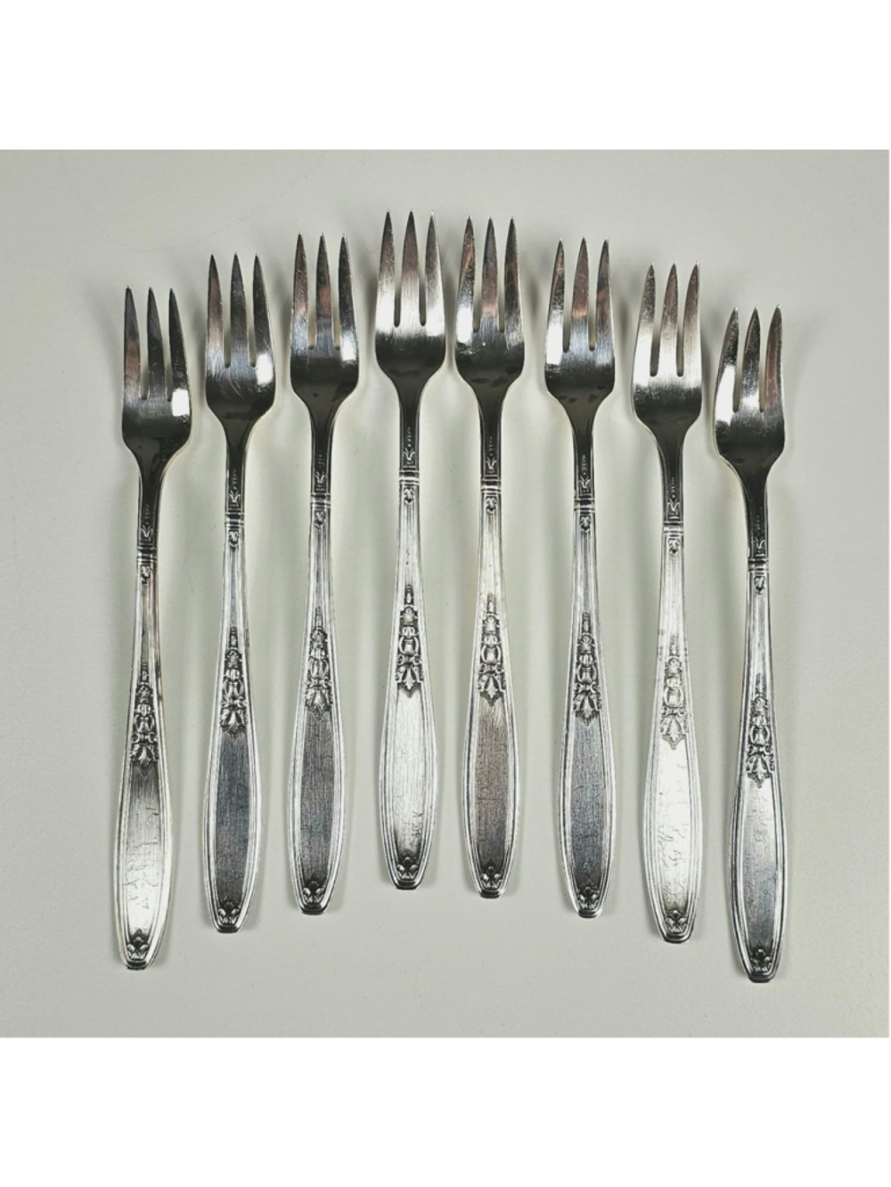 Set of 8 Antique 1847 Rogers Bros AMBASSADOR 1919 Oyster Seafood Cocktail Forks